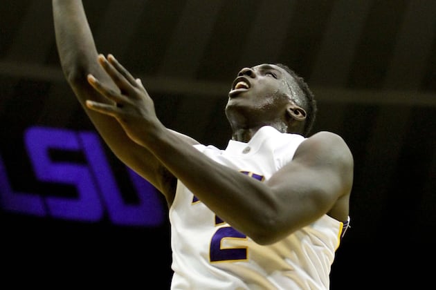 Johnny O'Bryant Takes First Step Back in LSU Win Against Bethune-Cookman