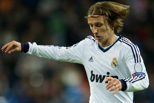 Modric adapting to Spain, says Real team mate Alonso
