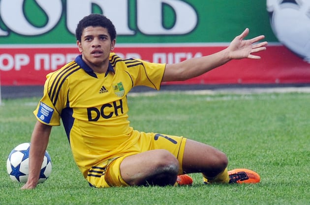 Chelsea Transfer News: Blues Must Outduel Manchester City for Taison