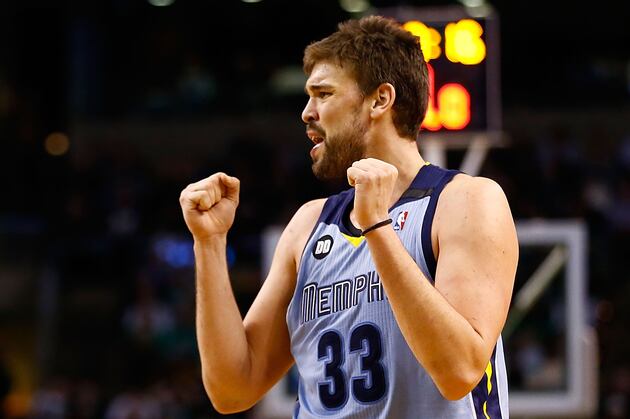 Grizzlies Hold off Golden State Warriors 94-87 to Complete 3-0 Road Trip