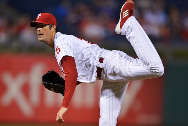 Hamels OK After Offseason Shoulder Scare