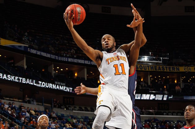 Trae Golden Slumping as Vols Enter SEC Competition