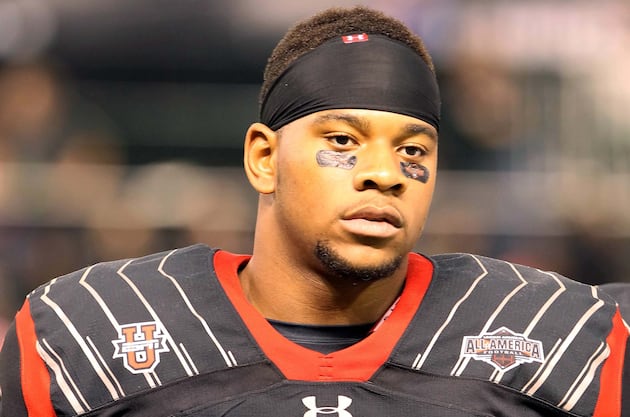 Robert Nkemdiche: Makes a Date with Ole Miss