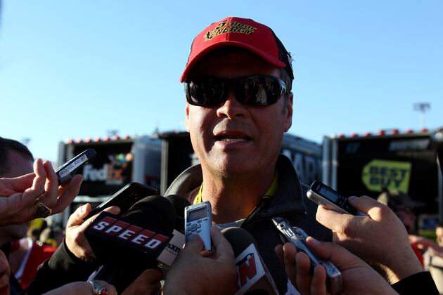 Dispute Between Bowyer, Gordon Still Unsettled