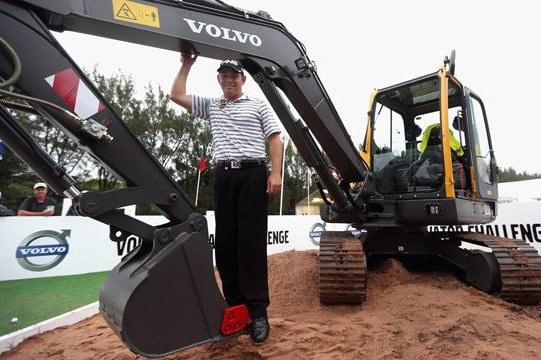 Louis Oosthuizen Can Dig His New Prize