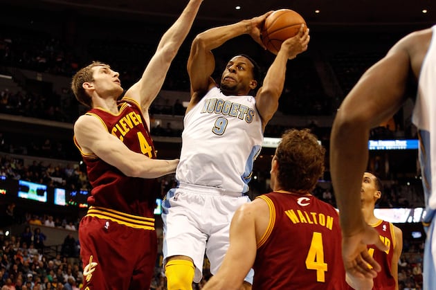 Nuggets rally to defeat Cleveland Cavaliers at the Pepsi Center