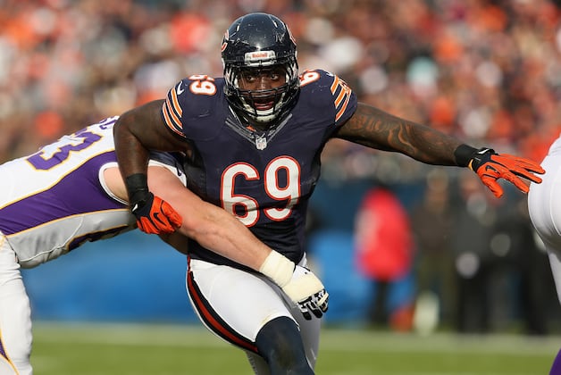 Chicago Bears: Henry Melton, Not Urlacher, Should Be Bigger Free-Agent Priority