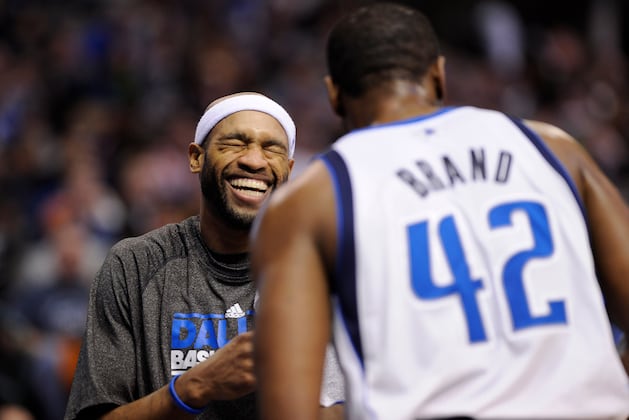 Full-Court Press: Mavs blow out the Grizzlies, 104-83