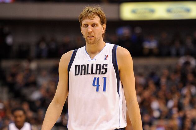 Debate: Should Dallas Rebuild Around Nowitzki?