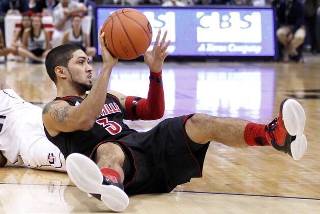 Louisville Basketball Wakes Up, Wins 73-58 Against Connecticut