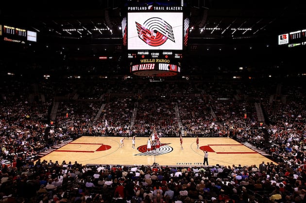 Blazers Trying to Sell Naming Rights for Rose Garden