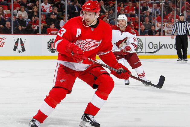 Datsyuk Arrives, Says 'Dream' Is to Finish Career in Russia