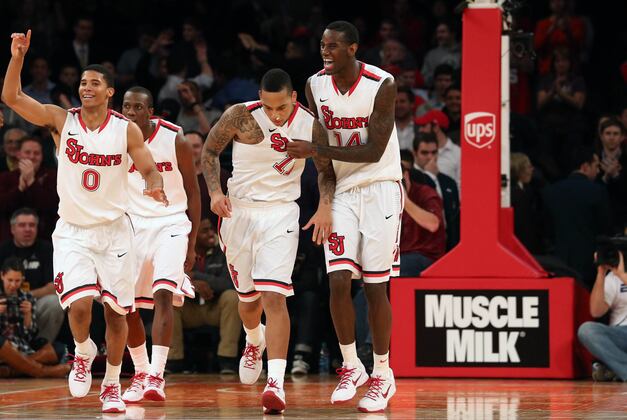St. John's 67, No. 20 Notre Dame 63