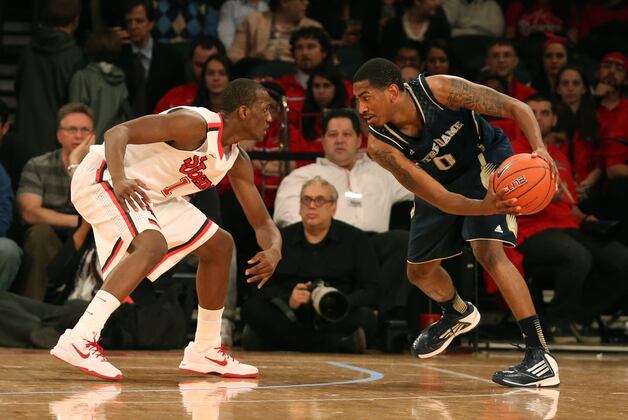Notre Dame Men Fall to St. John's