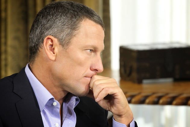 Nike CEO NOT Calling It Quits on Lance Armstrong