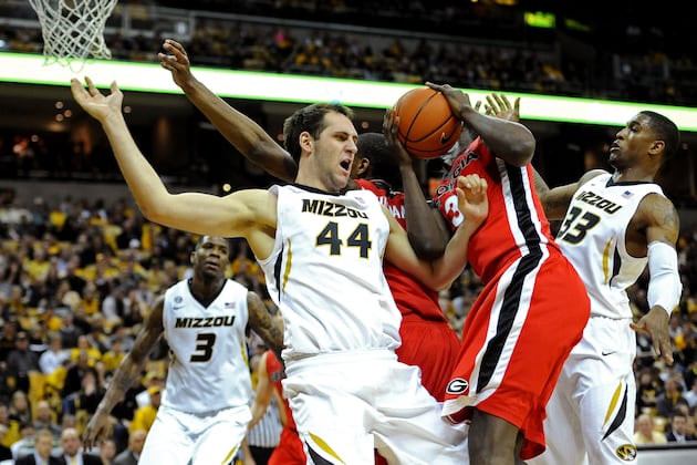 Georgia Drops Road Bout with No. 17 Missouri, 79-62
