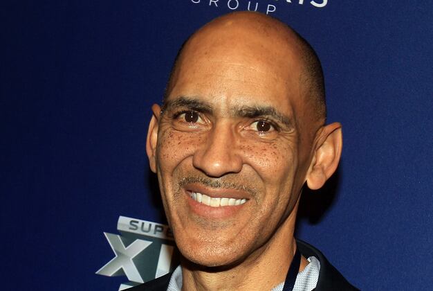 Dungy Suspects Wilson, Kaepernick Helped Change Chip Kelly's Mind