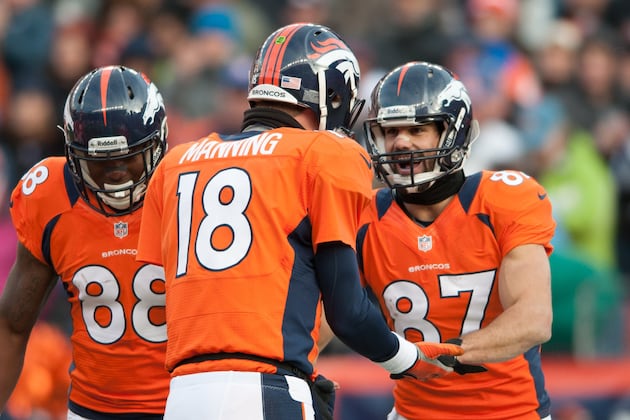 Decker Says Peyton Was on Board with Taking a Knee