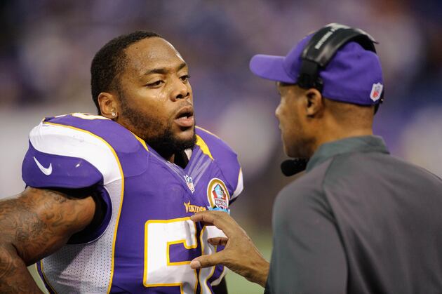 Vikings' Erin Henderson Hopes to Stay in Minnesota
