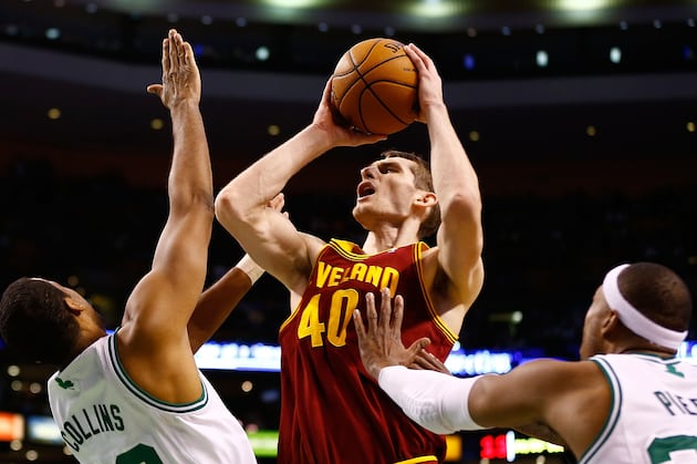 Analyzing Zeller's Defensive Rebounding