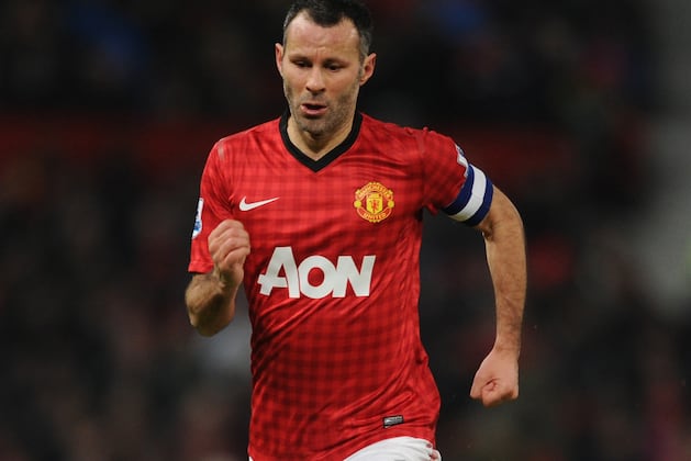 Giggs in No Rush to Extend United Career