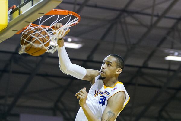 Wolves to Sign Chris Johnson