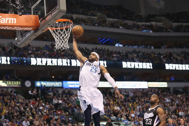 Carter Dunks on Ibaka, Makes Sure to Get His 'Motorcycle' Celebration in