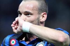 Official: Sneijder Joins Galatasaray
