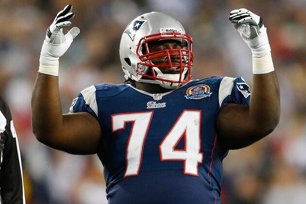 Love (knee) questionable to return