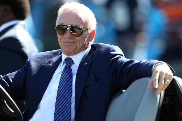 Jerry Jones Likes the Early Decisions