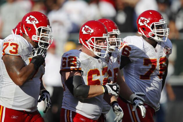 Branden Albert Wants to Stay in K.C. and at Tackle
