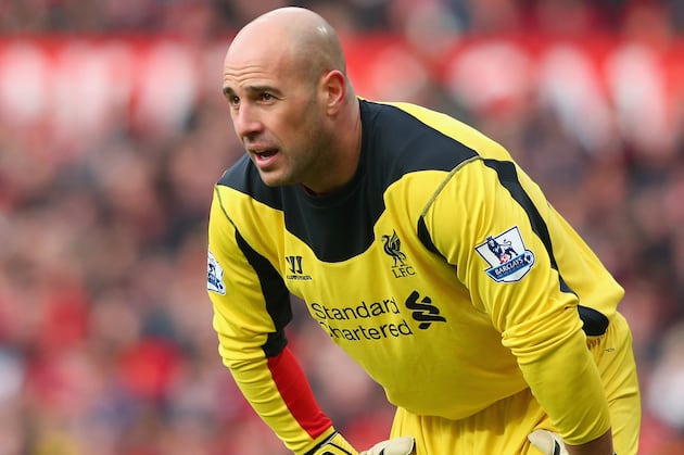 Pepe Reina's Agent Jetting to Liverpool for Talks on Keeper's Future