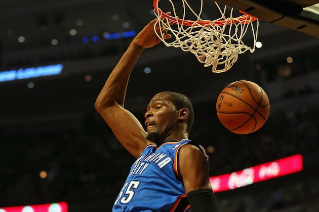Video: Thunder's Kevin Durant Dunks on Clippers' Lamar Odom