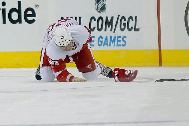 Red Wings Lose Carlo Colaiacovo for 3-4 Weeks, Sign Free Agent Kent Huskins