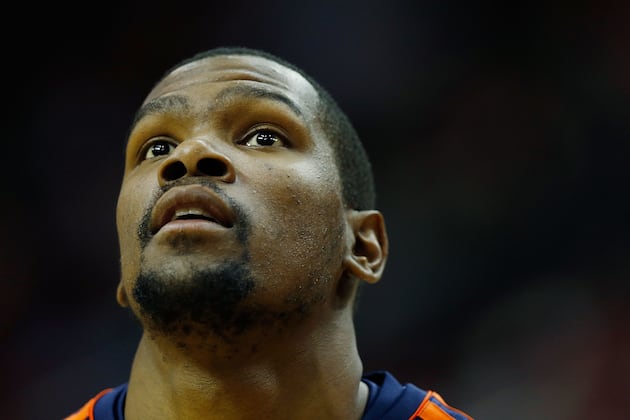 Thunder's Kevin Durant Downplays Lead in Scoring Race