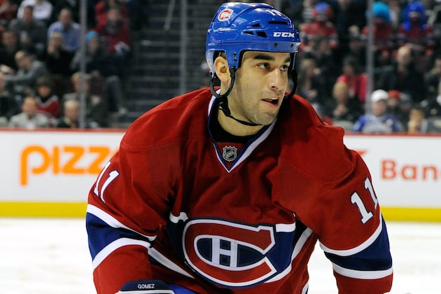 Sharks Sign Center Scott Gomez