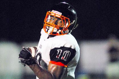 Folston Remains an Irish Commit