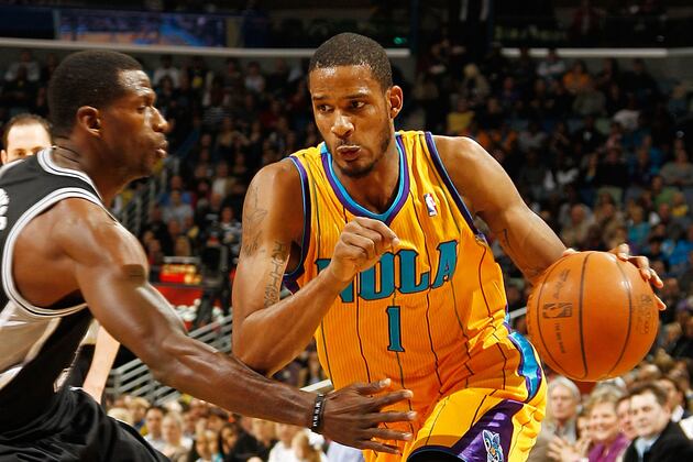 San Antonio Spurs Come Back to Defeat New Orleans Hornets, 106-102