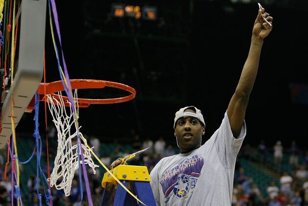 Mario Chalmers to Have Jersey Retired Before Texas Game