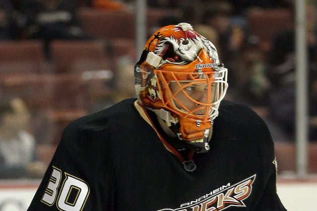 Ducks' Fasth Shines in Shootout, Wins Debut