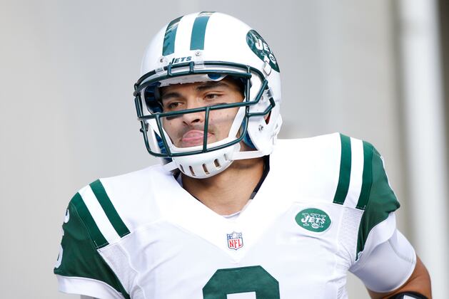 Jets GM John Idzik: 'I'm Comfortable' with Mark Sanchez on Roster