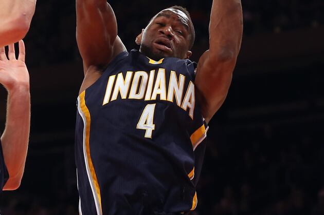 Pacers Re-Sign Sam Young