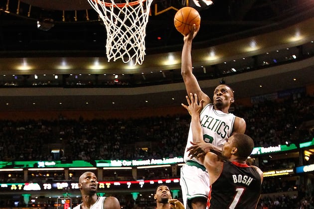 LOOK: Chris Bosh Posterized by Jeff Green