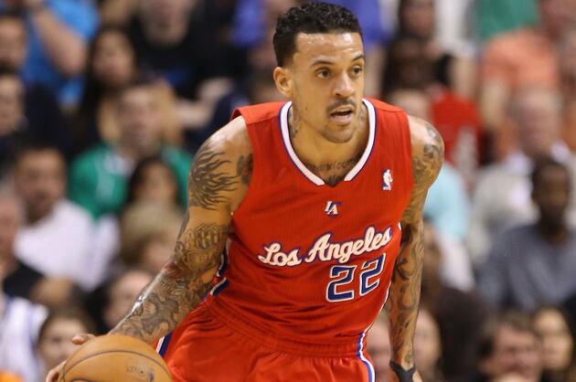 Matt Barnes Ejected for Flagrant Foul 2 on Greg Stiemsma