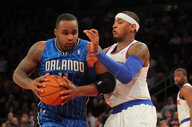 Magic F Glen Davis Hurts Left Foot vs. Knicks