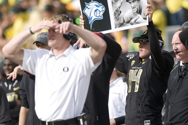 Oregon Names Scott Frost Their New Offensive Coordinator