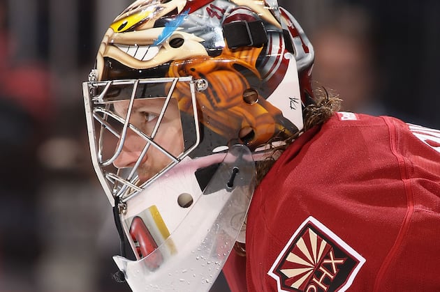 Coyotes Expect Smith to Start in Goal on Friday
