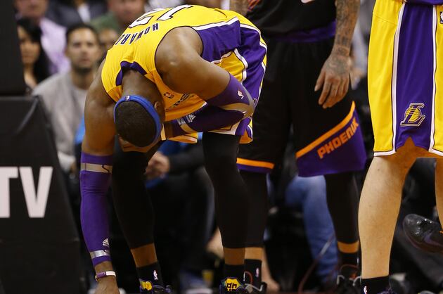 Howard Lised as Day-to-Day Wth Sore Right Shoulder