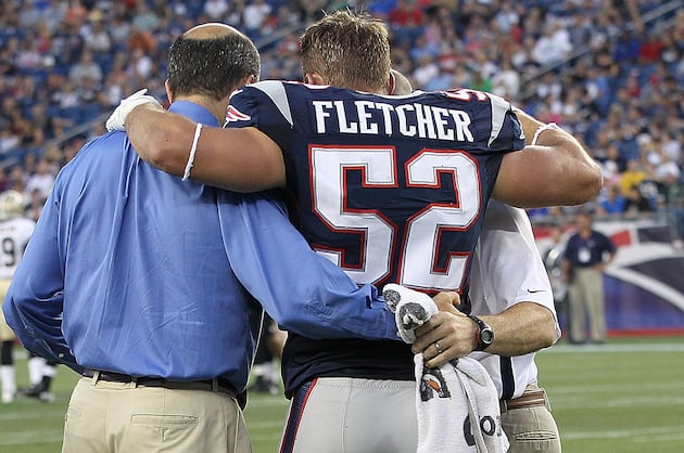 Patriots LB Fletcher Officially Re-Signs