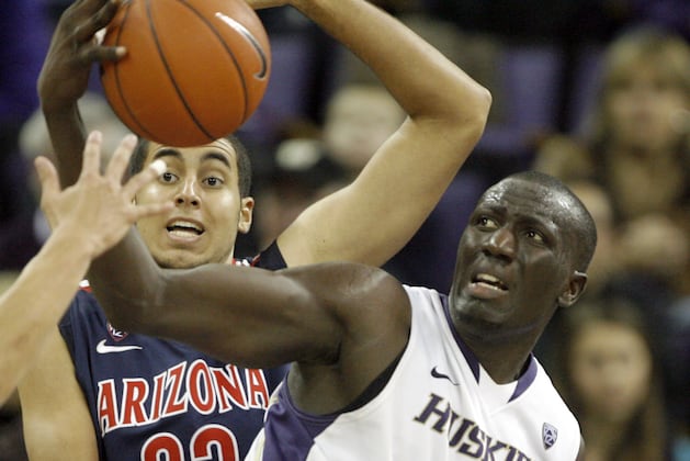 No. 8 Arizona Holds off Washington 57-53